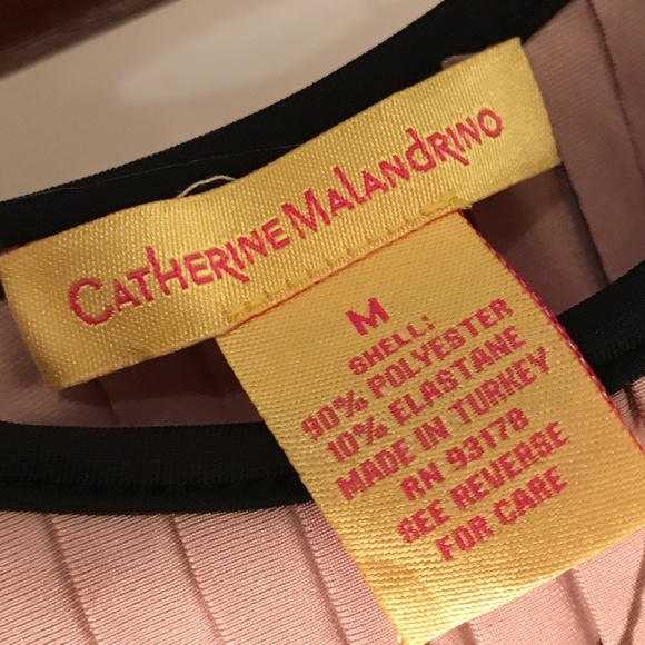 Colorblock Sleeveless Blouse - Picture 8 of 8